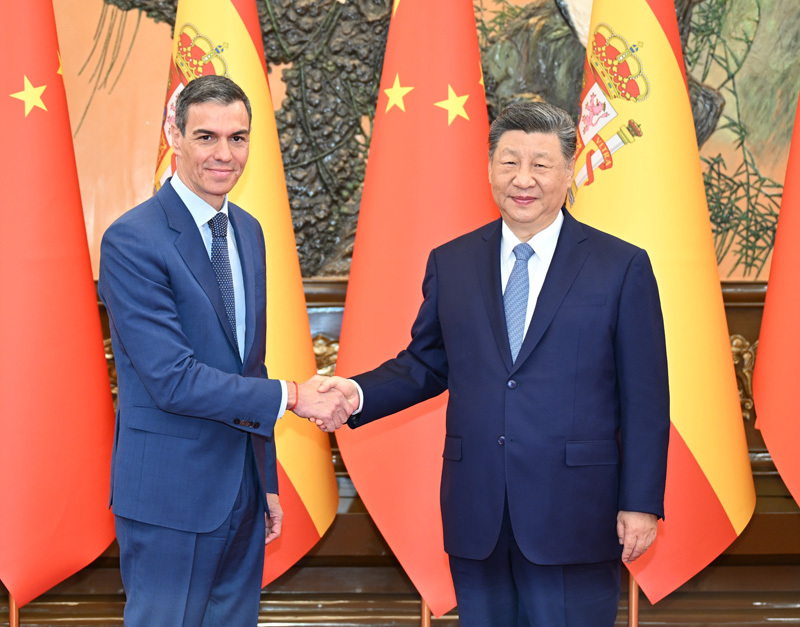 1-800--习近平会见西班牙首相.jpg