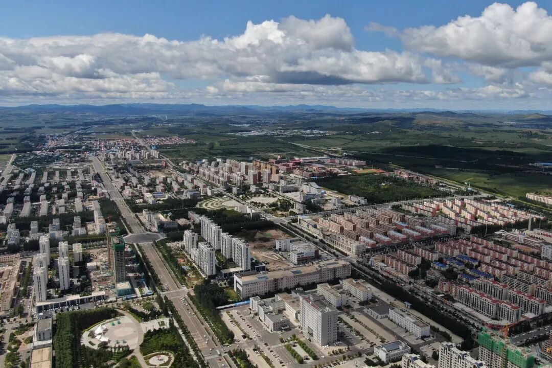 以“十项工程”绘蓝图 为开局之年强根基——贯彻落实旗委（扩大）会议暨全旗经济工作会议精神系列谈之四